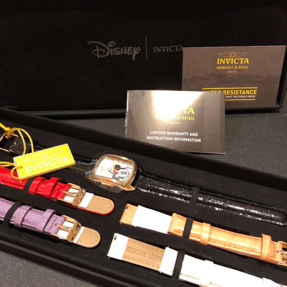 Limited Edition Disney Minnie Mouse Invicta Watch